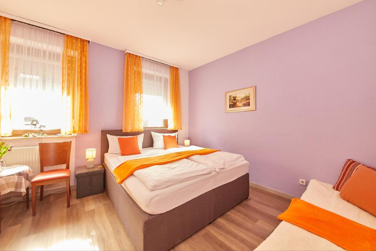 Hotel Zum Dicken Baum Mayen Extérieur photo